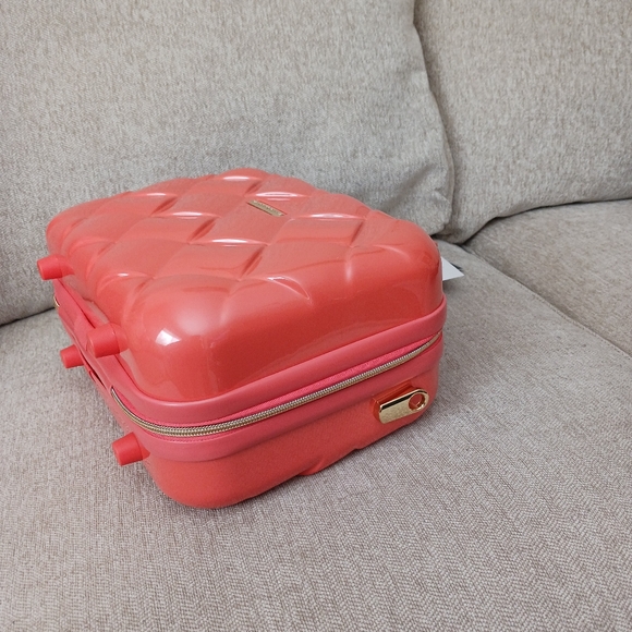 Marcy McKenna 2- in 1 Essential St.Tropez design beauty, makeup case - Picture 6 of 16